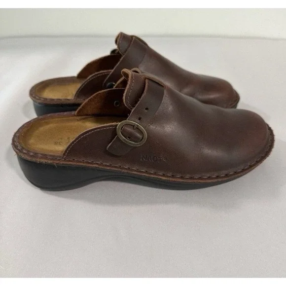 Naot Brown Leather Buckle Clogs Slides Mule Shoes Size 38/ US 8 - Picture 2 of 8